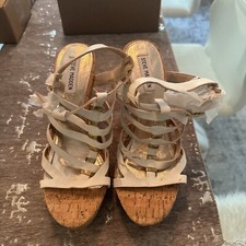 Steve Madden Women's White Leather Low-Top Sneakers with Star Perforation and Silver Cap, Size 6, listing 6