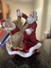 Large Santa & Mrs. Claus Figurine on Wood-Look Base — listing 6