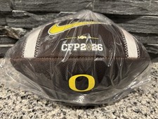 Oregon Ducks White Football Helmet with Chrome Duck Decal and Black Facemask