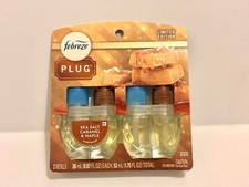 Febreze Plug Limited Edition Sea Salt Caramel & Maple Scented Oil Refill 2-Pack