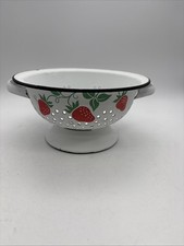 Red Strawberry-Shaped Berry Colander / Strainer
