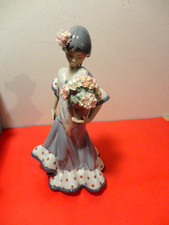 Lladró Flor Maria Porcelain Figurine #5490