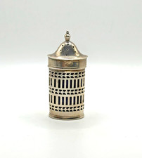 Antique English Sterling Silver Item Retailed by Hardy Brothers Ltd, Sydney & Brisbane (Pattern No. 3902) — listing 5