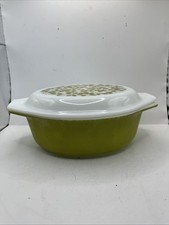 Pyrex Verde Square Flowers Round Casserole Dish with Clear Lid — listing 4