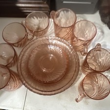 Vintage Pressed Glass Petal/Swirl Serving Plate or Shallow Bowl