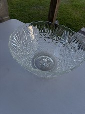 Vintage Pressed Glass Serving Bowl with Fan and Arch Pattern — listing 4