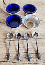 Pair of Silver-Plated Georgian-Style Open Salt Cellars with Scalloped Rims and Cabriole Feet — listing 6