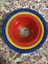 Vintage Pyrex Primary Colors Nesting Mixing Bowl Set (4-Piece: 401, 402, 403, 404)