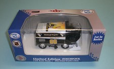Mario Lemieux "Super Mario" #66 Pittsburgh Penguins Collectible Die-Cast Zamboni Ice Resurfacer — listing 4