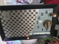 Vintage 1940s Emerson Wood Cabinet Tube Radio with Broadcast/Shortwave Bands
