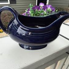 Fiesta Gravy Boat / Sauce Boat with Under-Plate Tray in Persimmon — listing 6