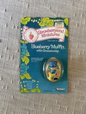 Vintage Kenner Blueberry Muffin Strawberry Shortcake Doll with Blue Bonnet, Comb & Original Clothing, 6" Tall