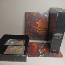 World of Warcraft Collector's Edition (2004) - The Art of World of Warcraft Book, Game Discs, Manual, Soundtrack CD, Map — listing 4