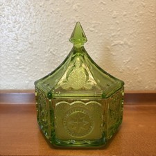 Vintage Art Deco Green Pressed Glass Footed Vase, Block and Lens Pattern — listing 2