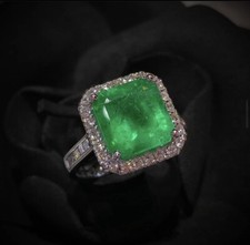 Emerald-Cut Green Emerald Gold Ring with Accent Diamonds — listing 3