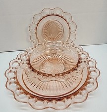 Anchor Hocking Old Colony Open Lace Edge Clear Glass Plate, 8 inch — listing 4