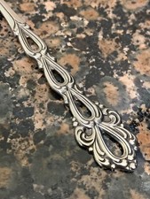 Oneida Heirloom 'Chandelier' Stainless Flatware Lot - Serving Pieces and Teaspoons with Pierced Scroll Handles — listing 5