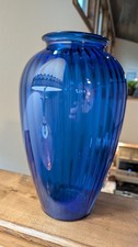 Vintage Blue Ribbed Glass Bowl with Scalloped Rim and Starburst Center — listing 2