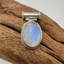 Vintage Oval Moonstone/Chalcedony Cabochon Brooch with Gold-Tone Prong Setting — listing 6