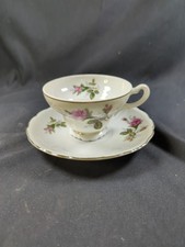 Fine China Floral Teacup with Gold Trim and Scalloped Rim — listing 2