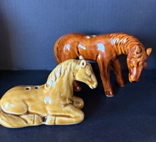 Vintage Ceramic Anthropomorphic Horse Salt and Pepper Shaker Set with Straw Hats and Bridles — listing 3