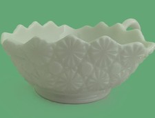 Vintage Milk Glass Kidney-Shaped Nappy Dish with Geometric Pressed Pattern — listing 6