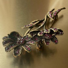 Vintage Gold-Tone Circle Flower Brooch with Dark Stone Center — listing 2