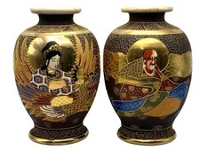 Antique Japanese Moriage Twin-Handled Floral Vase with Slip-Trailed Beading — listing 4
