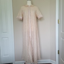 Vintage Odette Barsa Lace & Satin Peignoir Robe / Dressing Gown — listing 3