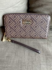 Liz Claiborne Black Saffiano Leather Wristlet Clutch — listing 4