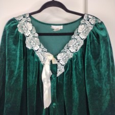 Vintage Komar Cotton Floral Snap-Front House Coat / Duster Robe with Lace Yoke — listing 3