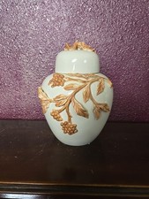Vintage White Blanc de Chine Applied Flower Ginger Jar Table Lamp on Wood Base — listing 3