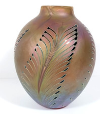 Iridescent Art Glass Vase with Pulled Feather Decoration, Cranberry/Ruby Ground — listing 6