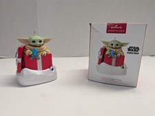 Hallmark Keepsake Grogu Greetings Star Wars: The Mandalorian Christmas Ornament — listing 5