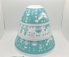Vintage Charm 'Rise N' Shine' Turquoise Butterprint 10-Cup Mixing Bowl (Pyrex-Inspired Reproduction) — listing 2