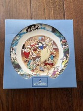 Wedgwood Disney Snow White and the Seven Dwarfs Bone China Collector Plate, 8.5" — listing 2