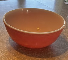 Vintage Pyrex Pink Solid-Color Mixing Bowl — listing 6