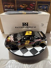 Rusty Wallace #2 Miller Genuine Draft NASCAR Wall Clock