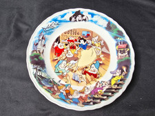 Wedgwood Disney Snow White and the Seven Dwarfs Bone China Collector Plate, 8.5" — listing 3