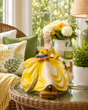 Vintage Chalkware Figurine of a Seated Elderly Woman in Bonnet and Shawl — listing 2