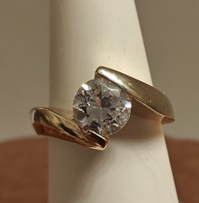 Vintage Lindberg 14K HGE Gold Electroplate Ring with Red Garnet-Colored Stone, Size 6 — listing 3