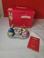 Royal Doulton Bunnykins 'Gentleman' Figurine in Suit Holding Top Hat — listing 3