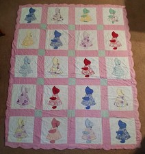 Vintage Handmade Sunbonnet Sue Appliqué Quilt, Blue Checkerboard Setting