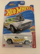 Hot Wheels Rodger Dodger Let's Race #67/250 White with Flames — listing 4