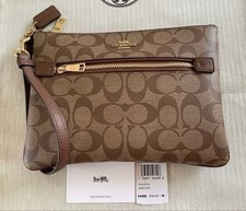Coach Gallery Pouch Wristlet in Black Crossgrain Leather with Gold Zip Pocket