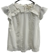 Monteau Los Angeles Floral Lace Flutter Sleeve Top — listing 3