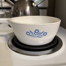 Vintage CorningWare Blue Cornflower P-82-B Saucepan with Handle, 1.5 Pint