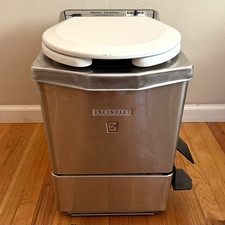 INCINOLET Carefree Deluxe System Electric Incinerating Toilet, Model ED0301-24 — listing 5