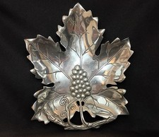 Vintage Cast Aluminum Grape Leaf Serving Tray — listing 2