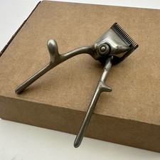 Antique Hand-Operated Manual Hair Clippers / Barber Shears — listing 5